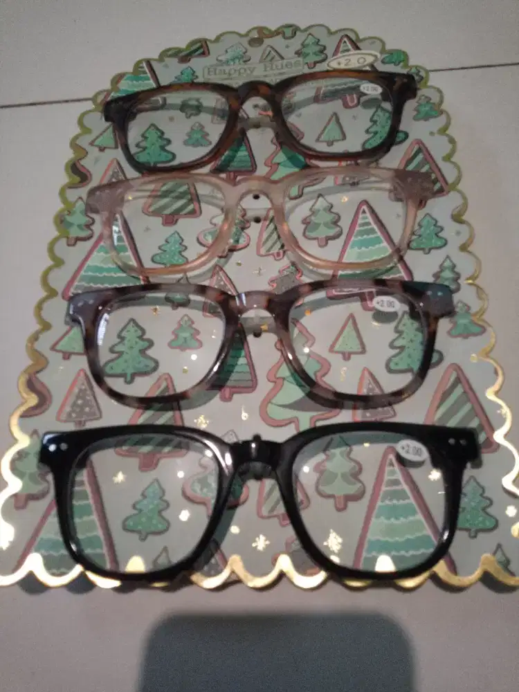 Di jual kacamata plus 200