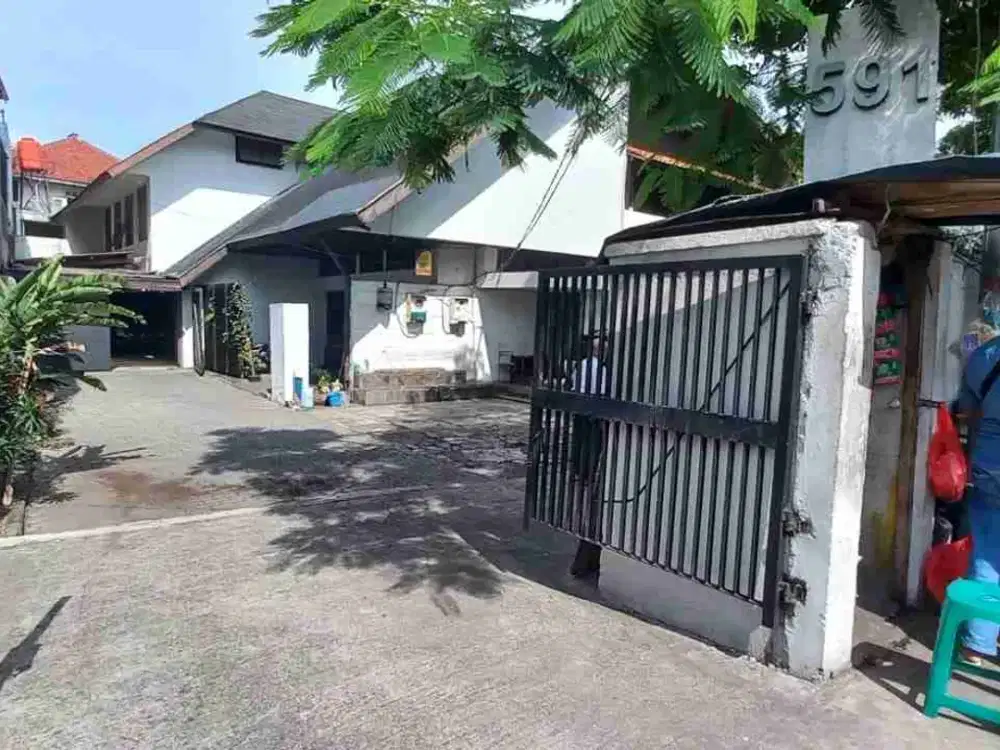 Jual Cepat  Ex kantor luas 1050 M di bawah NJOP di Rawamangun