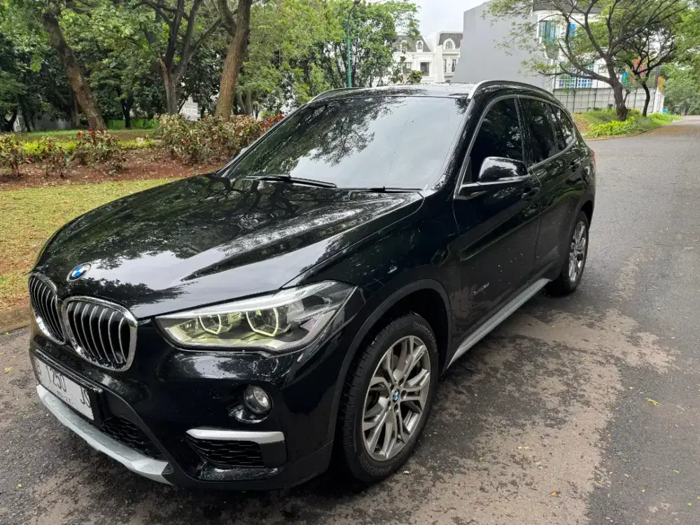Dijual mobil BMW X1