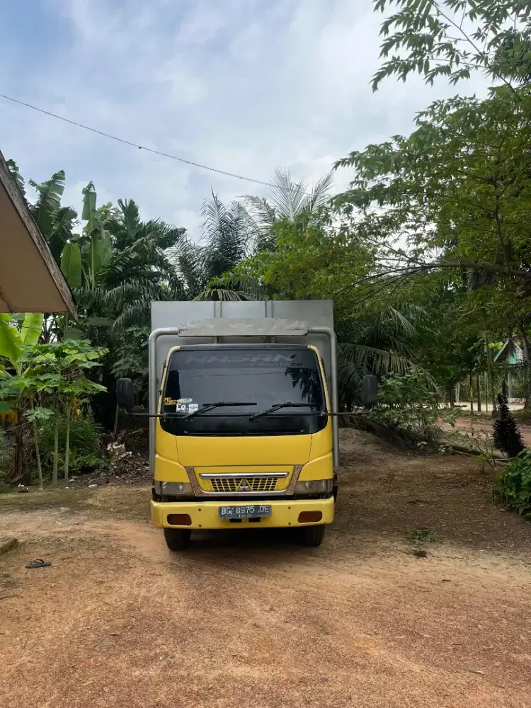 Mitsubishi Canter 125 HDV Thun 2015