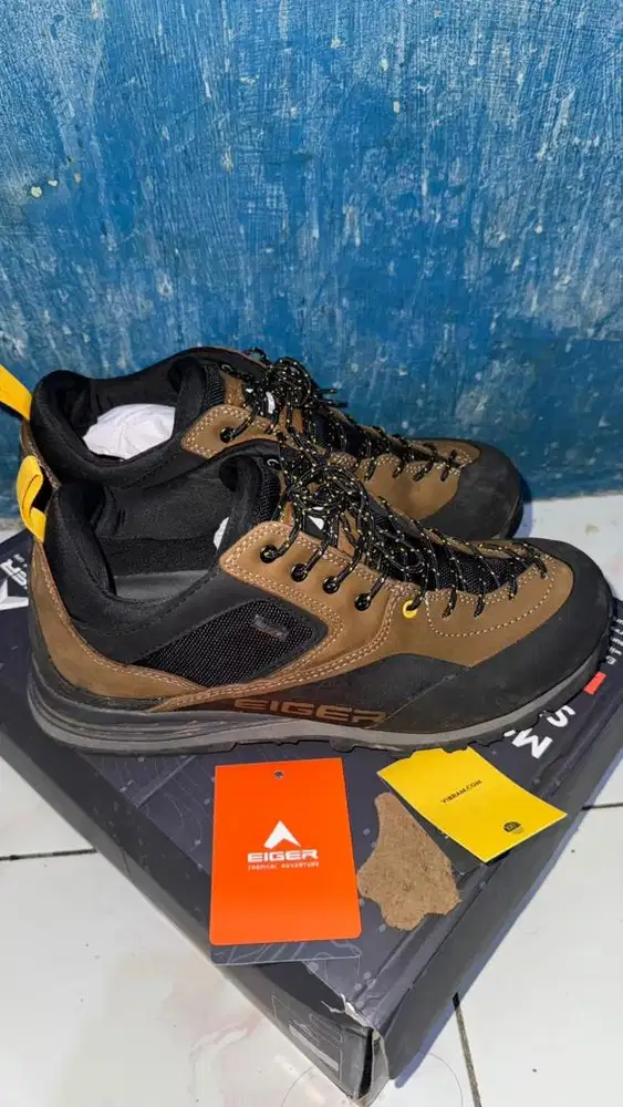 SEPATU EIGER 2.5