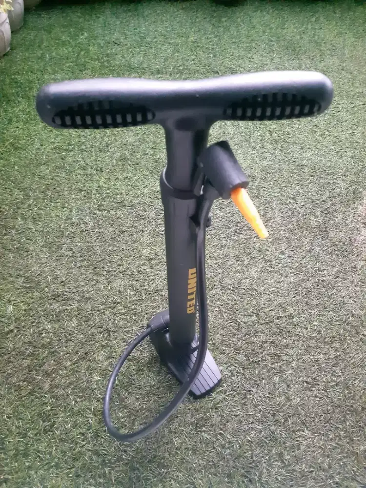 POMPA ANGIN BAN SEPEDA/MOTOR/BOLA/BALON BRAND UNITED