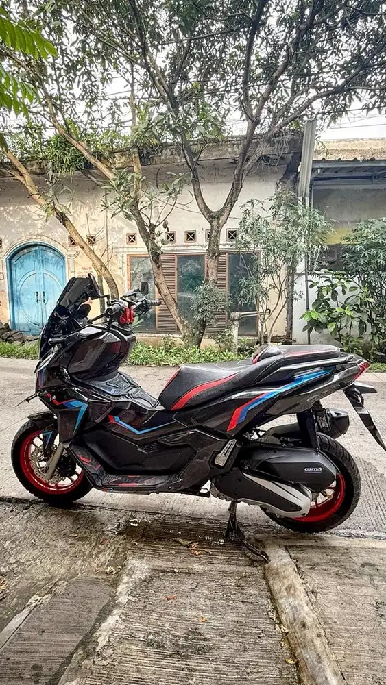 Honda ADV 160 cc CBS Tahun 2023 Black BMW