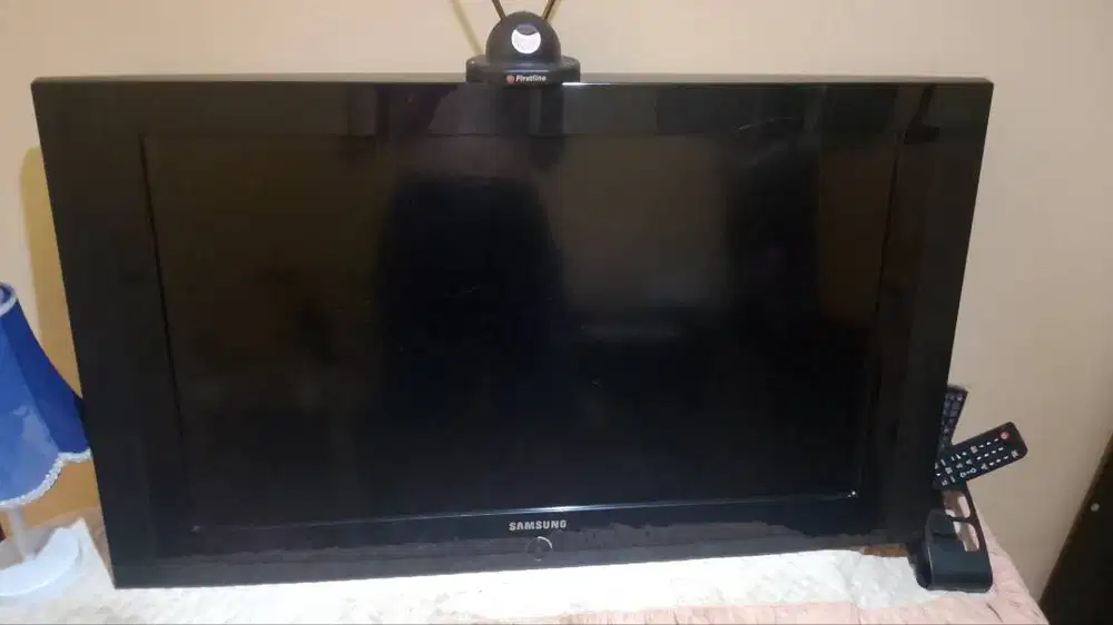 Dijual TV Samsung 40 inch masih dalam kondisi baik