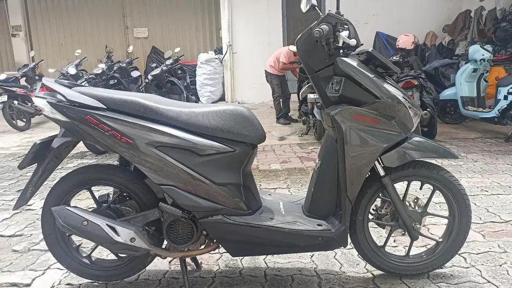 Honda beat new deluxe CBS ISS tahun 2024.
