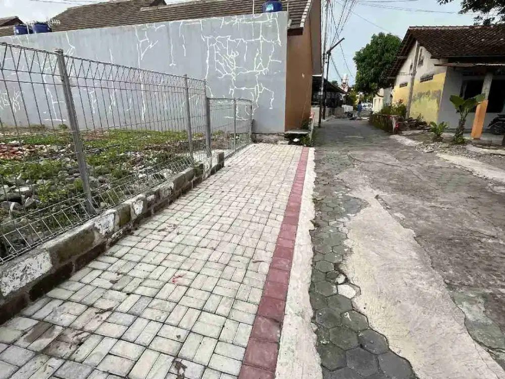 dijual tanah strategis lingkungan padar penduduk nyaman asri banyuraden gamping