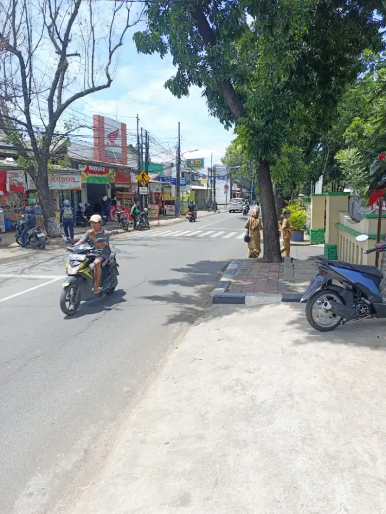 Kavling Premium akses mudah - di Jl. Ciracas Jakarta Timur