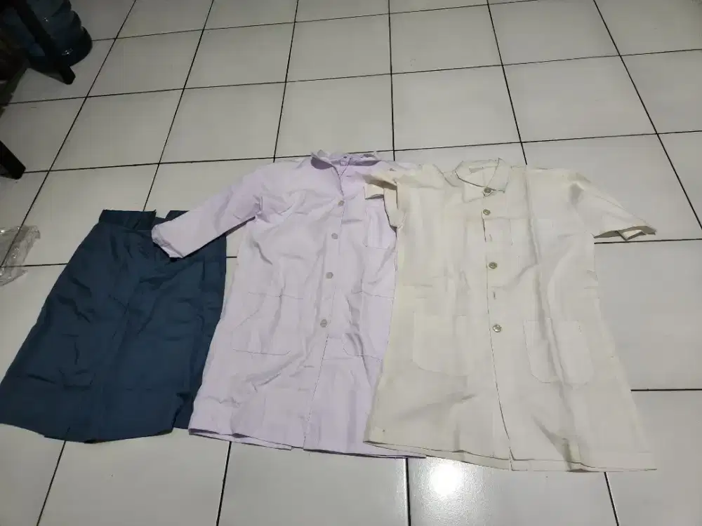 3 bawahan sma 1,baju praktikum 2