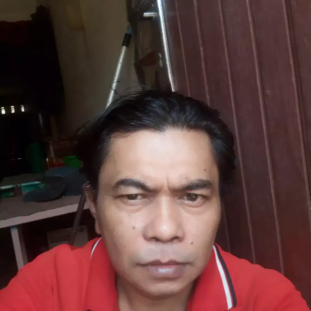 Cari kerjaan jaga gudang,kost-kostan,bongkar muat barang di gudang.