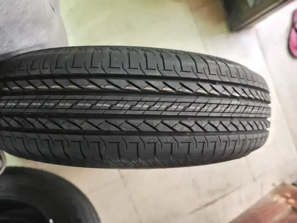 Ban copotan Jimny baru beli januari 2026 ukuran 195/80 ring 15