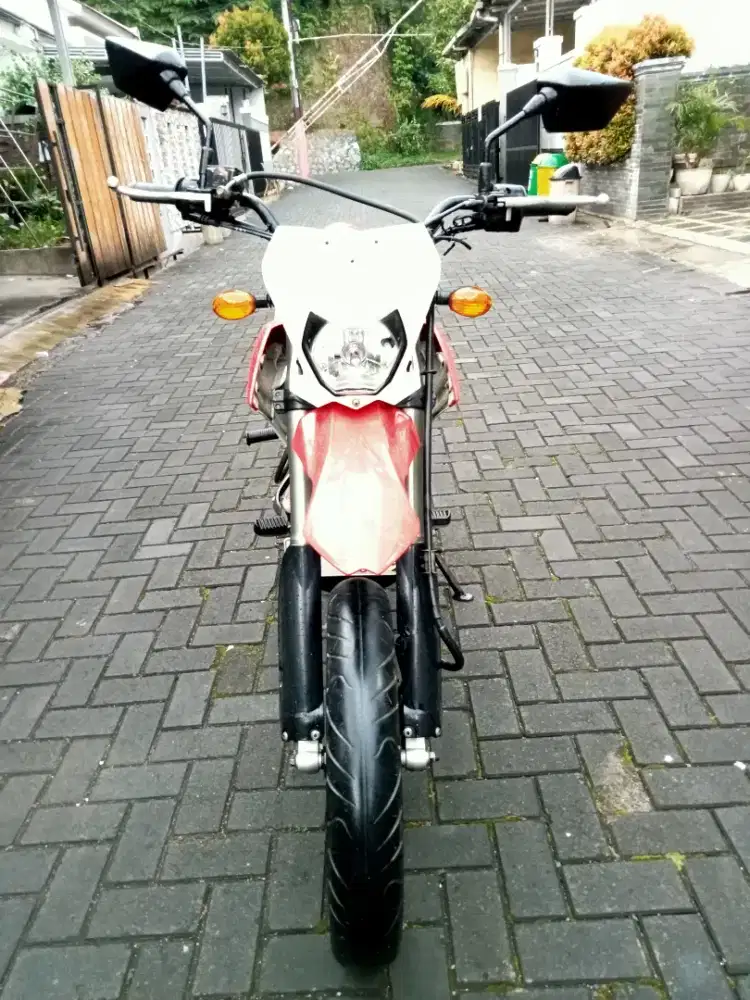 Kawasaki dtracker tahun 2018 plat d