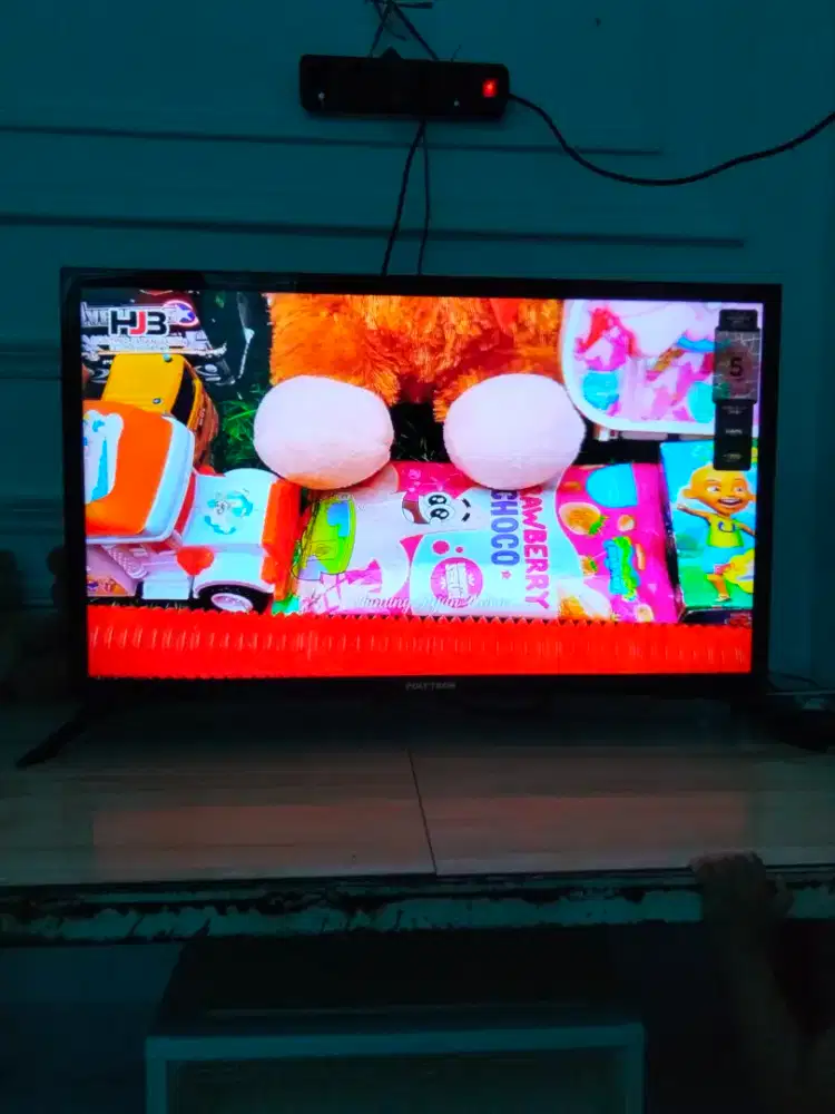 TV LED POLYTRON 32INCI