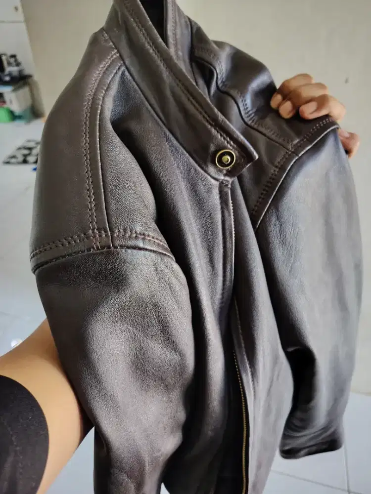 JAKET KULIT MASIH 1 BULAN PEMAKAIAN