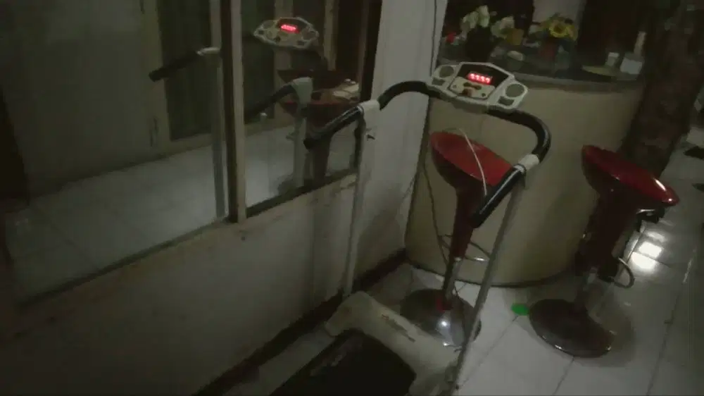 Treadmill excider walking