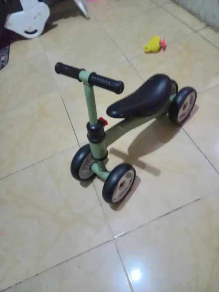 Jua cepat sepeda anak usia 2 tahunan