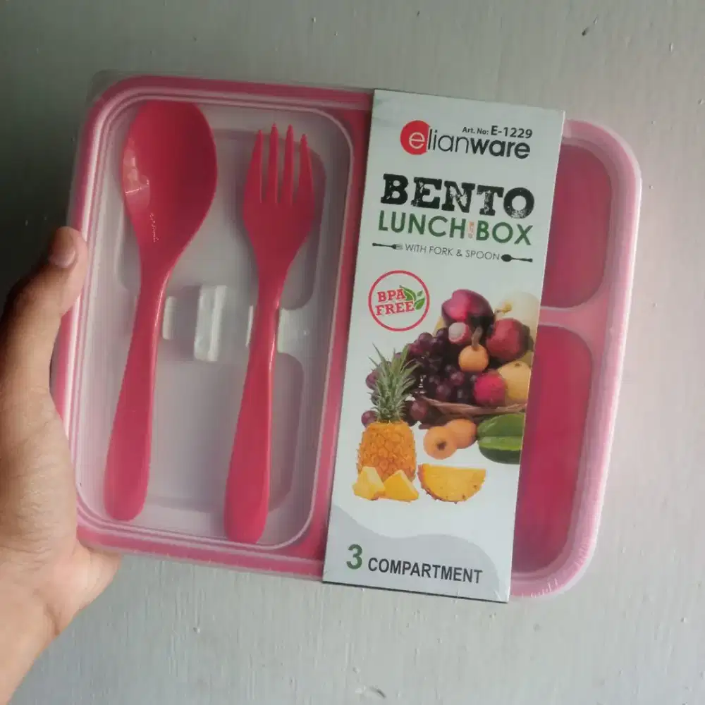 Lunch box atau kotak makan by Elianware masih baru segel