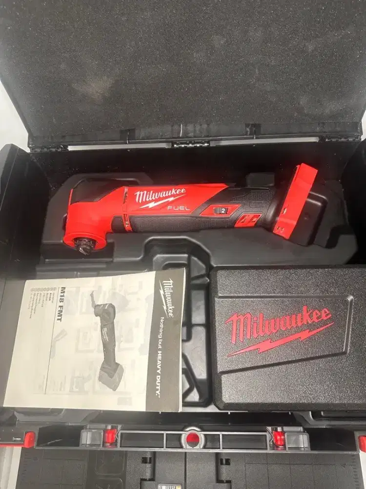 Milwaukee M18 FUEL Oscillating Multi-Tool alat multifungsi berosilasi