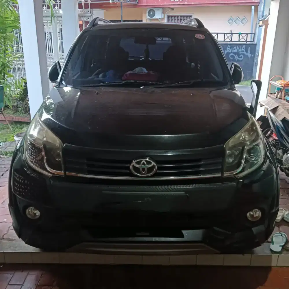 Dijual Toyota Rush 1.5 S A/T Hitam