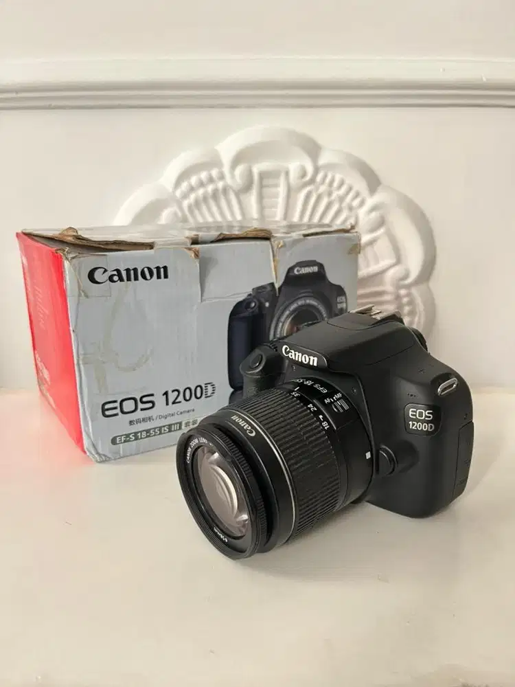 Dijual kamera dslr canon 1200d likenew cocok untuk belajar