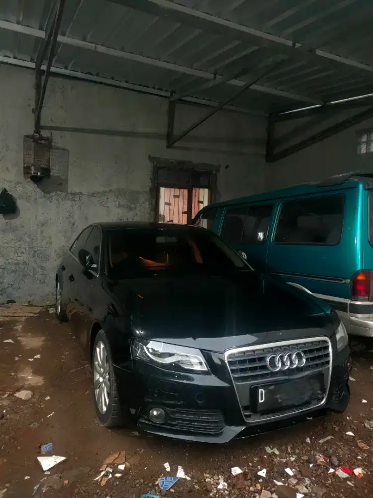 Audi A4 2010 Bensin