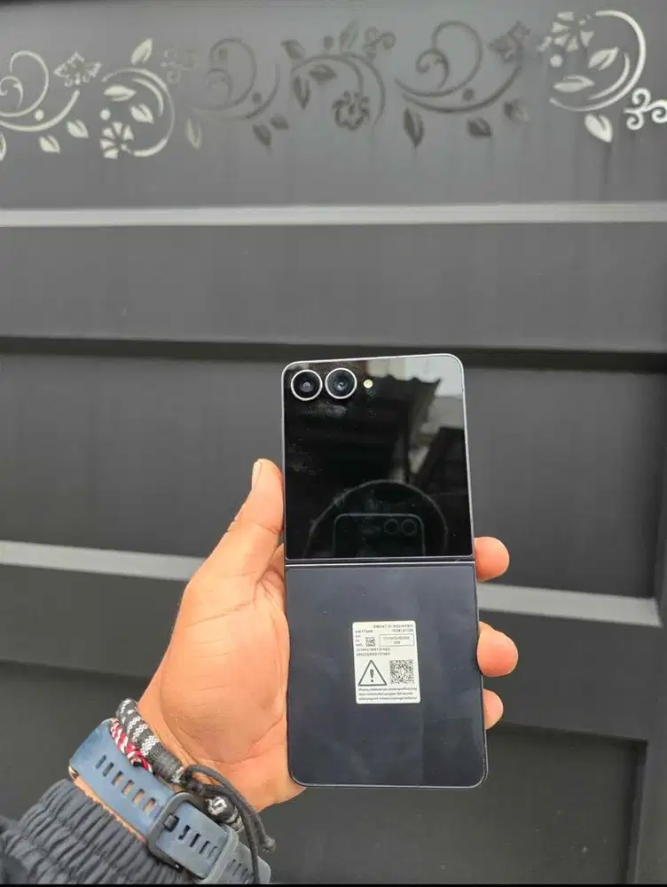 Samsung Z Flip 7 12/512gb