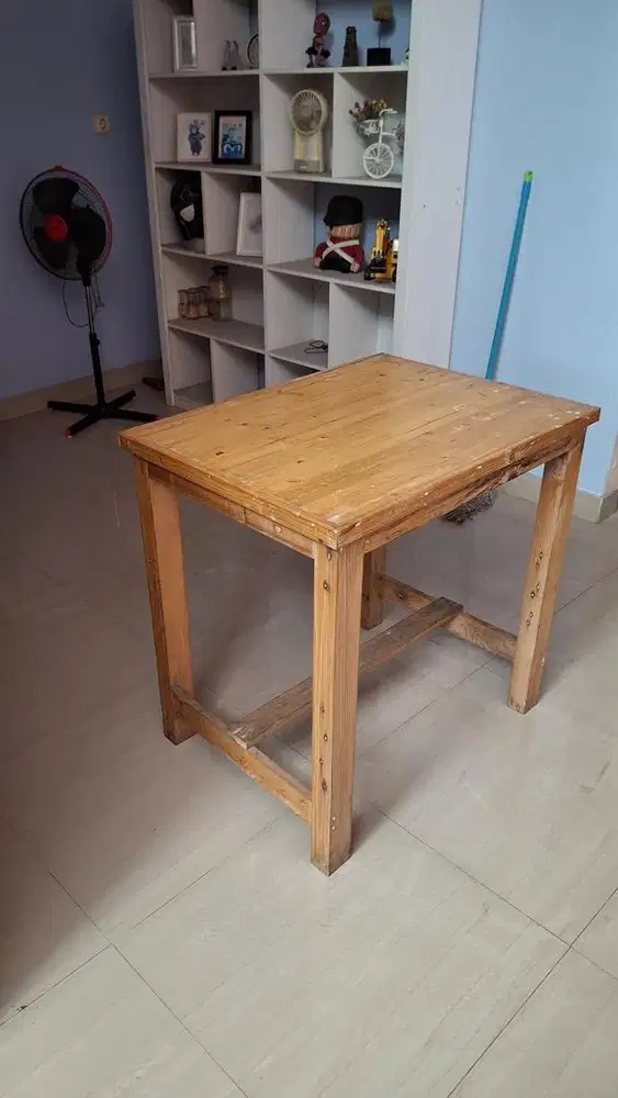 Meja makan untuk jualan