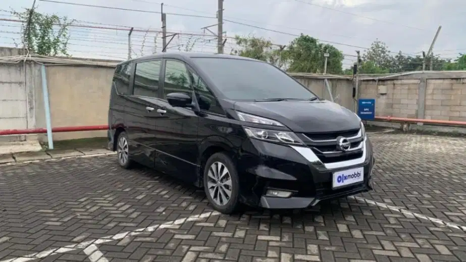 TDP 13JT Nissan Serena 2.0 Highway Star Bensin-AT Hitam 2022