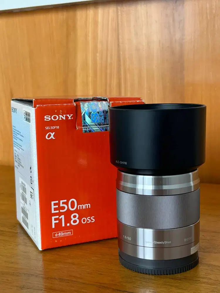 Sony E50mm F1.8 OSS