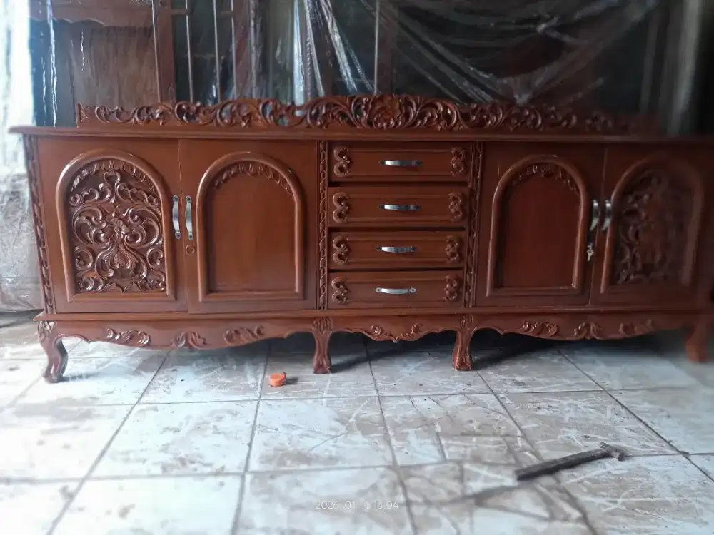 Lemari bufet antik jati tua p 260 second bufet bupet ukir lawas berat