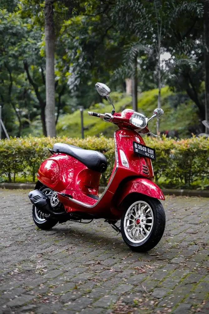 PIAGIO VESPA SPRINT 150 IGET TAHUN 2017