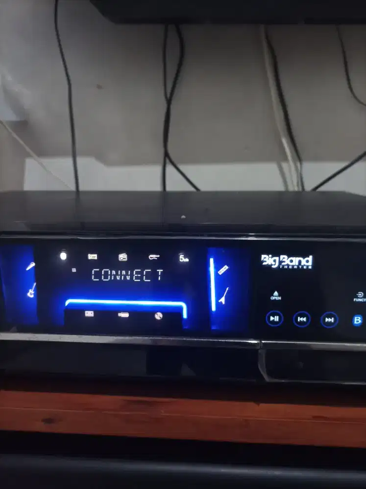 Home teather Polytron bigband sudah blutut