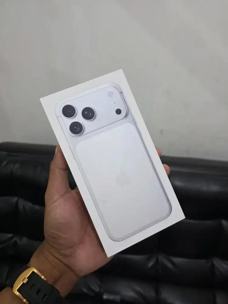 iPhone 17 Pro Max 256GB NEW Garansi Resmi iBox warna silver