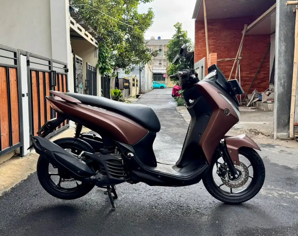 Motor Yamaha Lexi S Keyless MULUSSS Surat Lengkap