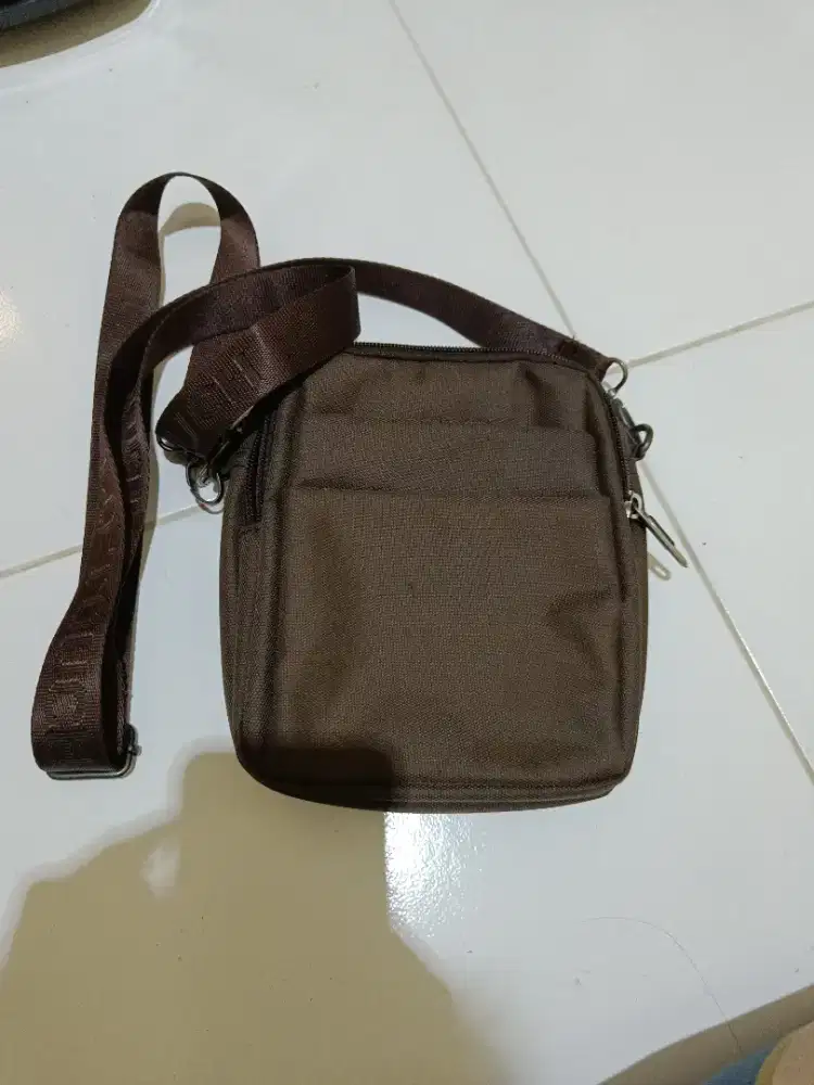 Tas Selempang Pria Minimalis Sling Bag, Tas Bahu Casual