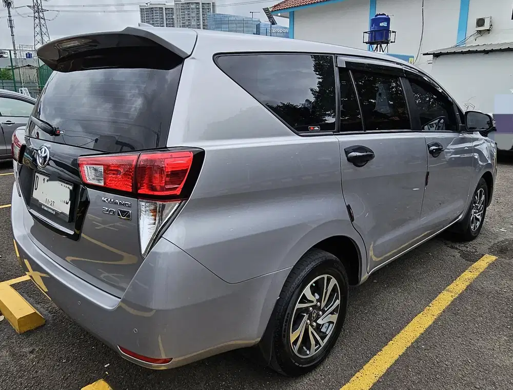 Toyota Kijang Innova 2022 Bensin