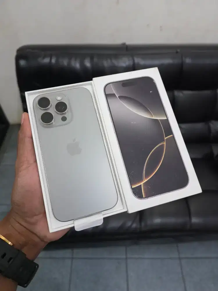 iPhone 16 Pro 128GB Garansi iBox mulus banget