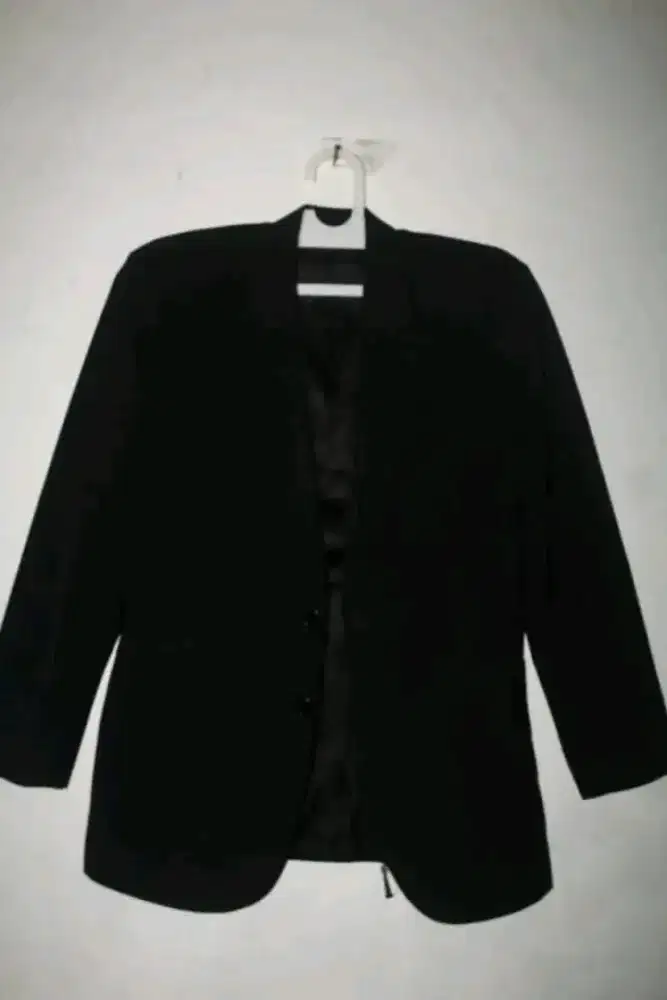 jas pria kondisi masih baru