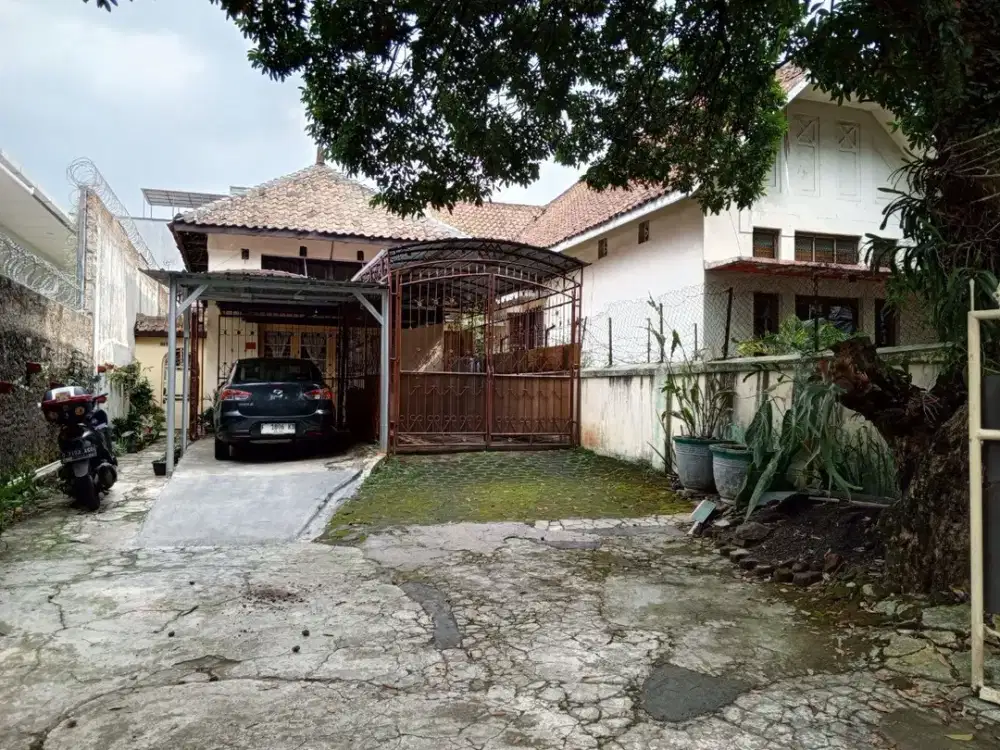 Rumah Klasik Heritage di Gatot Subroto Gatsu dekat burangrang kosambi bandung