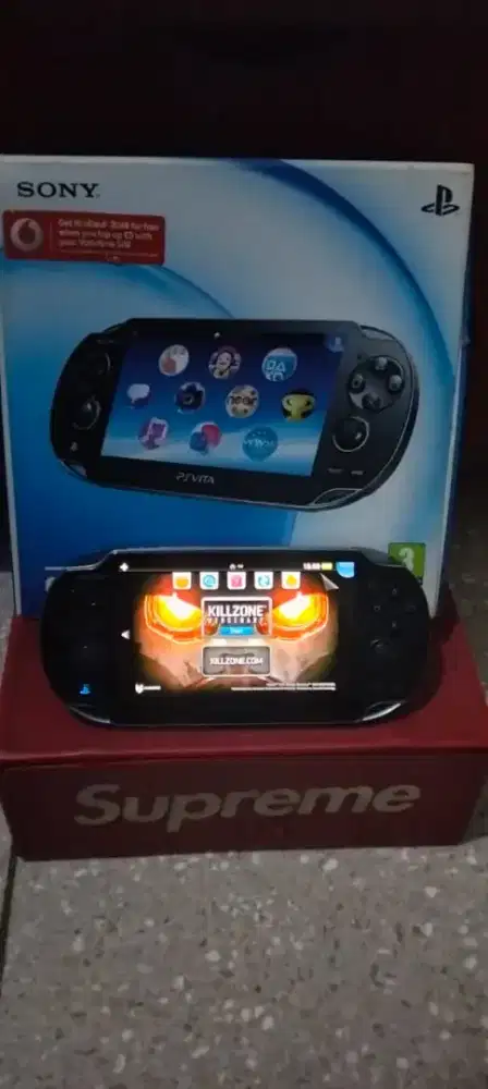 SONY PS VITA PORTABLE