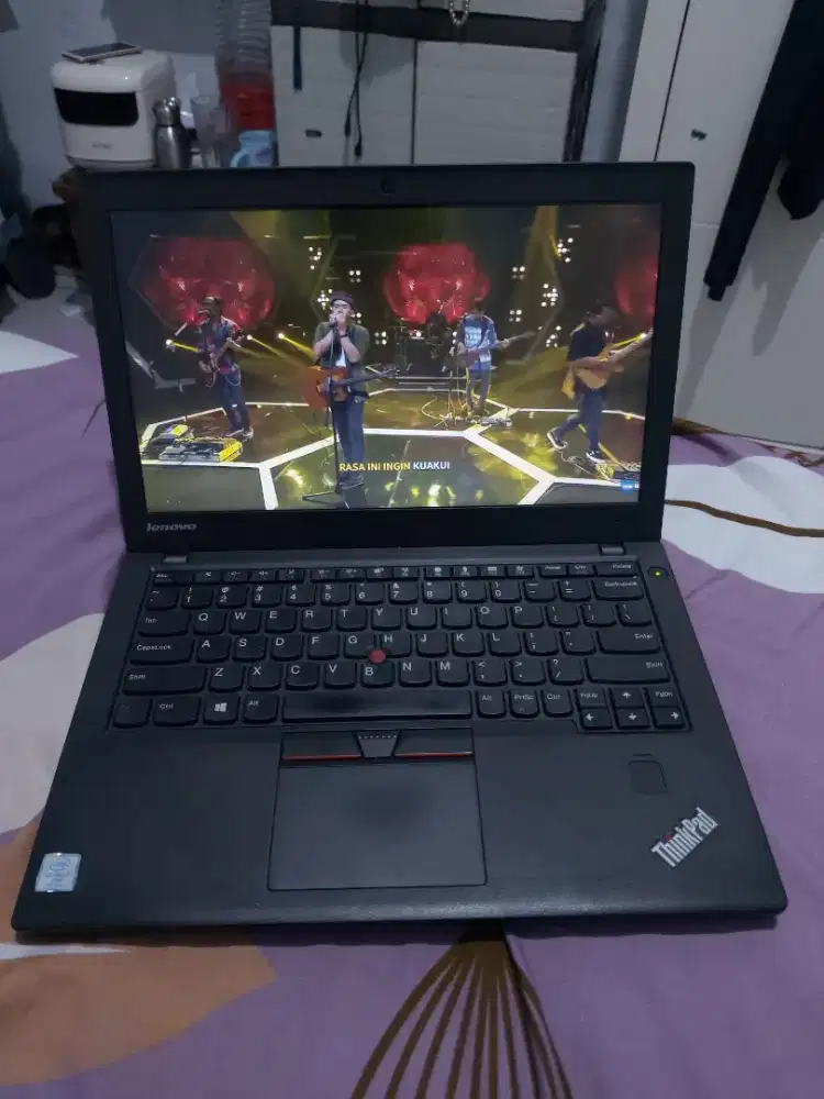 lenovo thinkpad x270 i7 ram 8gb NVME 256GB