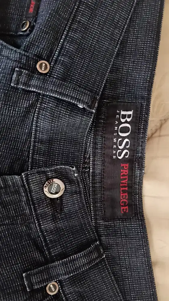 Jeanswere Merk Boss kondisi 100% cmn 3x dipakai