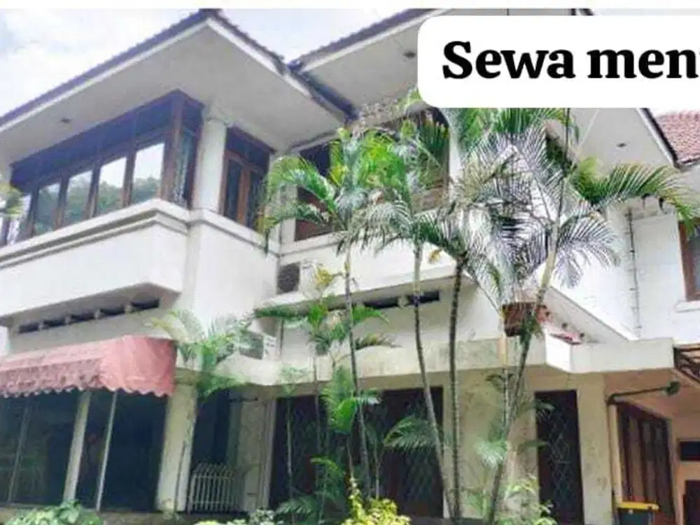 Disewakan rumah 2 lantai di menteng jakpus