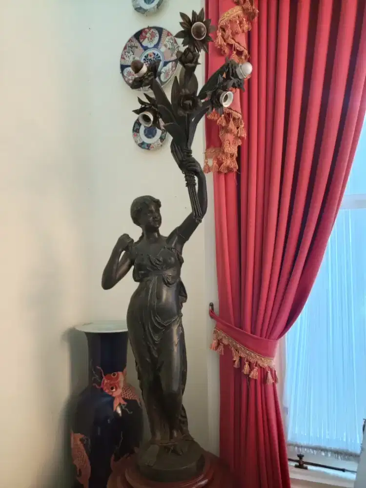 Patung Romeo & Juliet