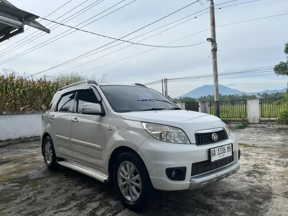 Daihatsu Terios Tx tahun 2010 M/T