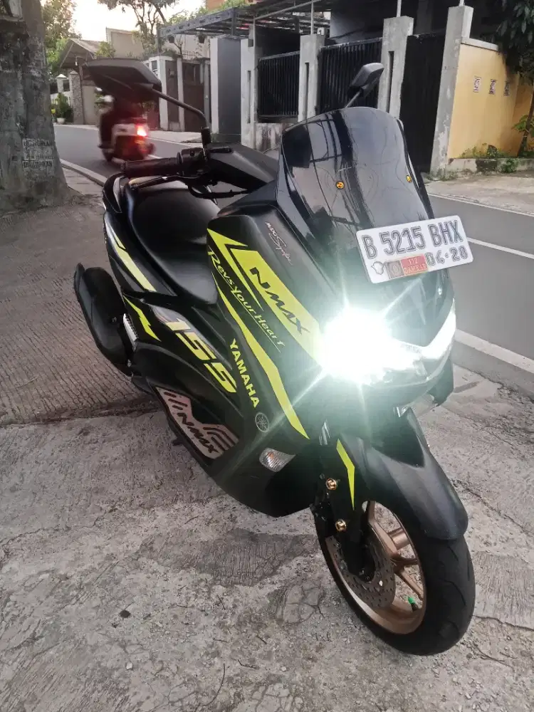 NMAX 155 2023 CONNECTED KEYLESS BLACK MATTE