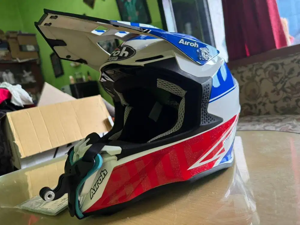 FS HELM AIROH TWIST 2.0 TECH BLUE GLOSS ORIGINAL!!!