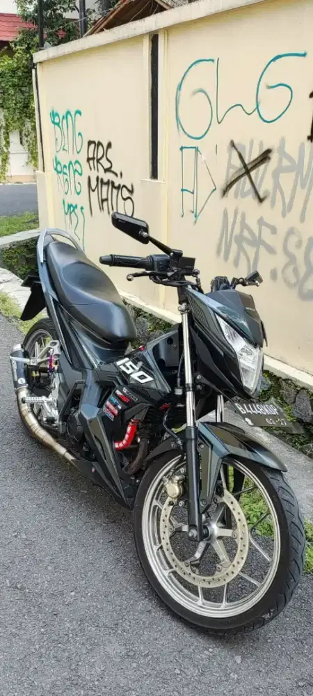 Di jual BU Honda Sonic 2017