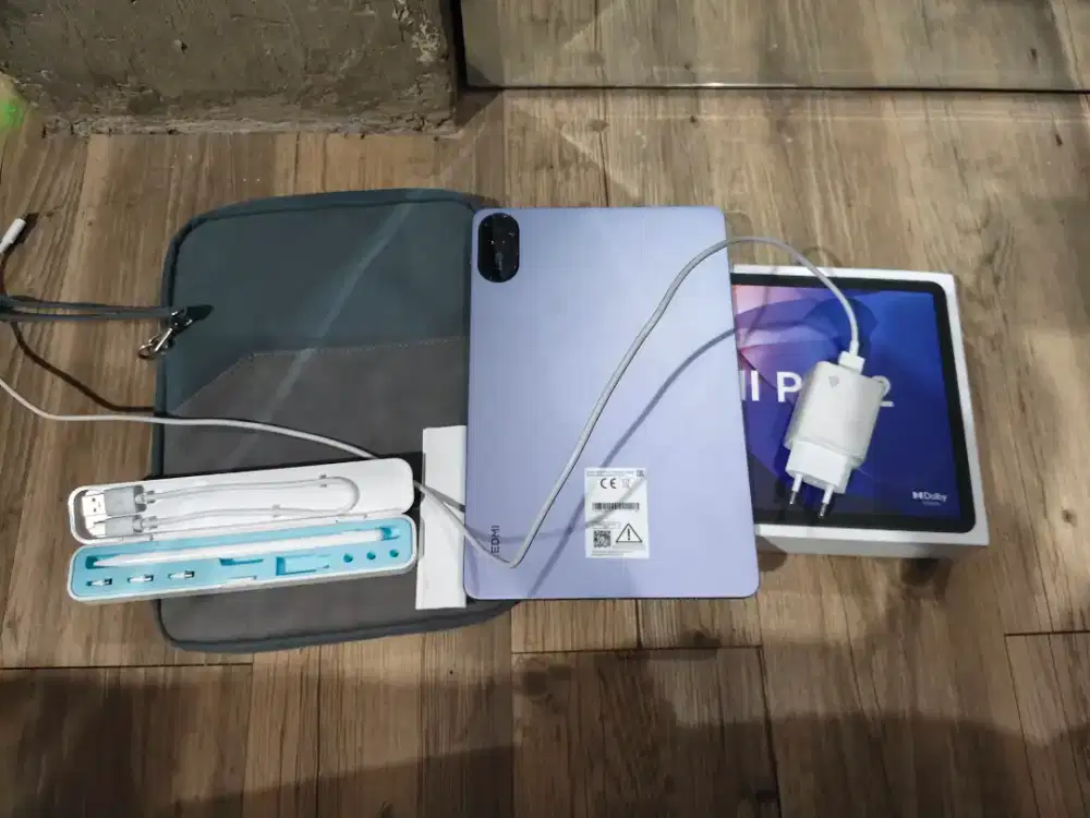 redmi pad 2 second fullset ram 4/128gb  like new bonus banyak