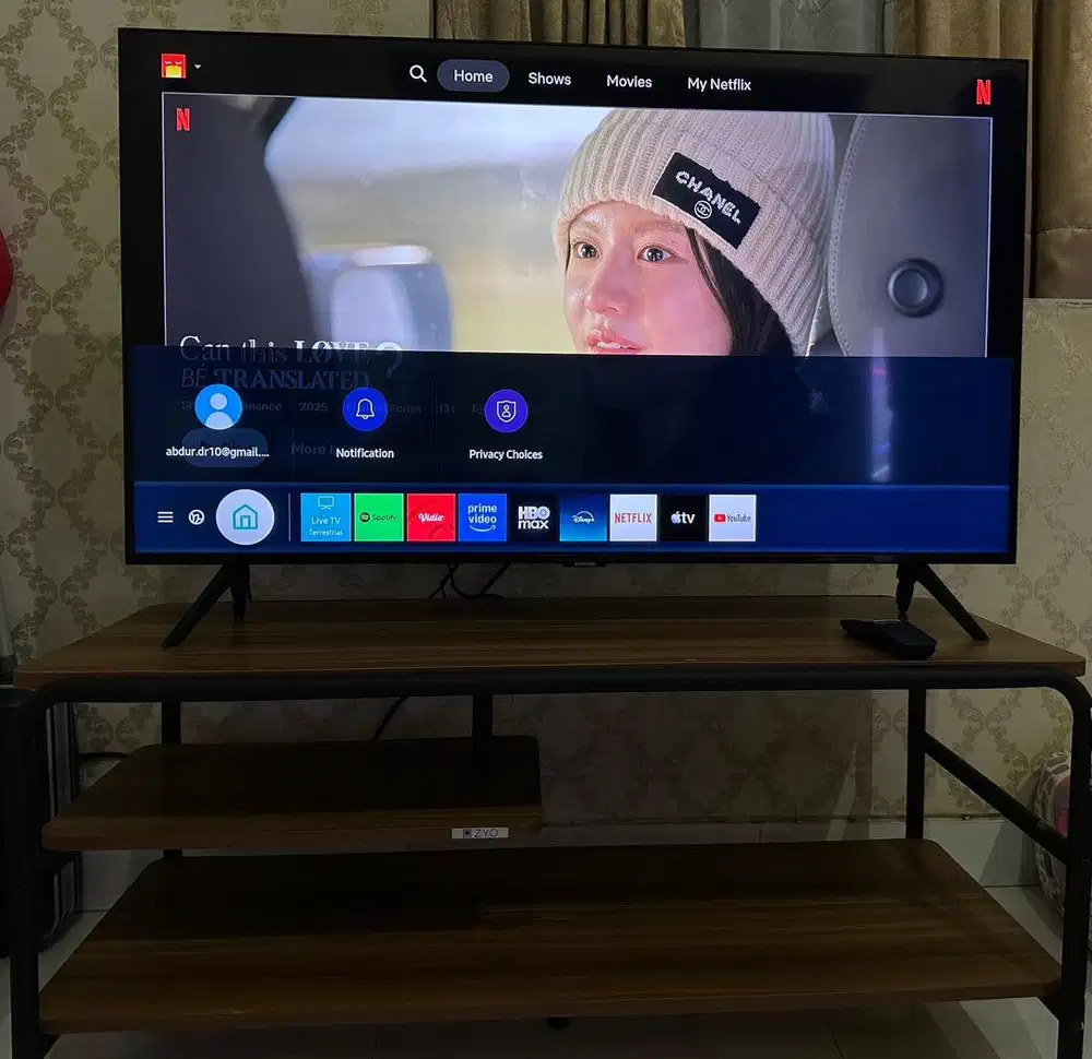 Samsung Smart TV 43” 4K Mulus + Bonus Meja TV (Palembang)