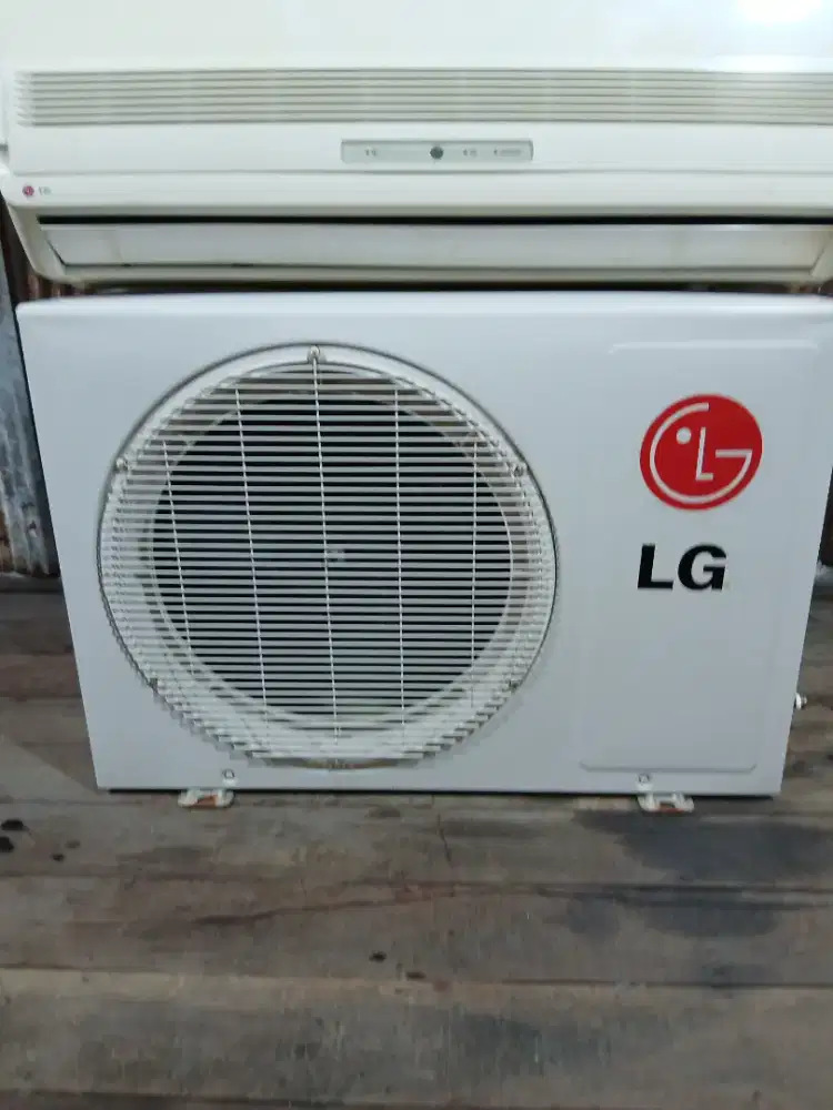 JUAL AC 1/2 PK BEKAS BERGARANSI